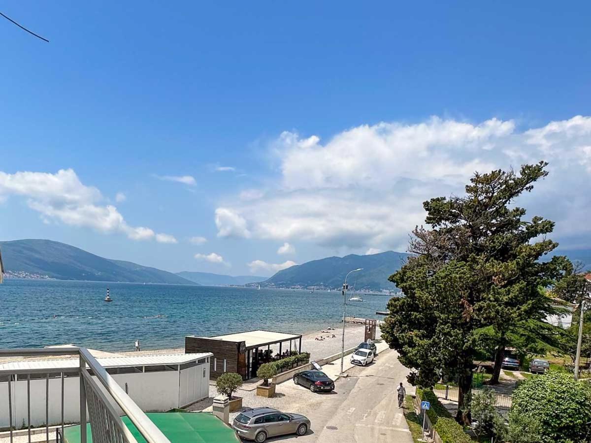 Apartments Infinity Tivat Exterior photo